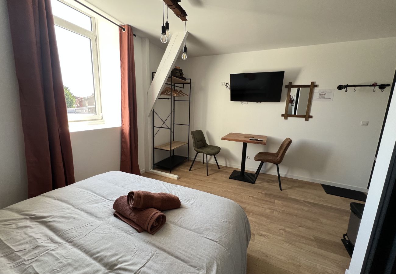 Studio in Lens - Le Studio Indus', 2p 