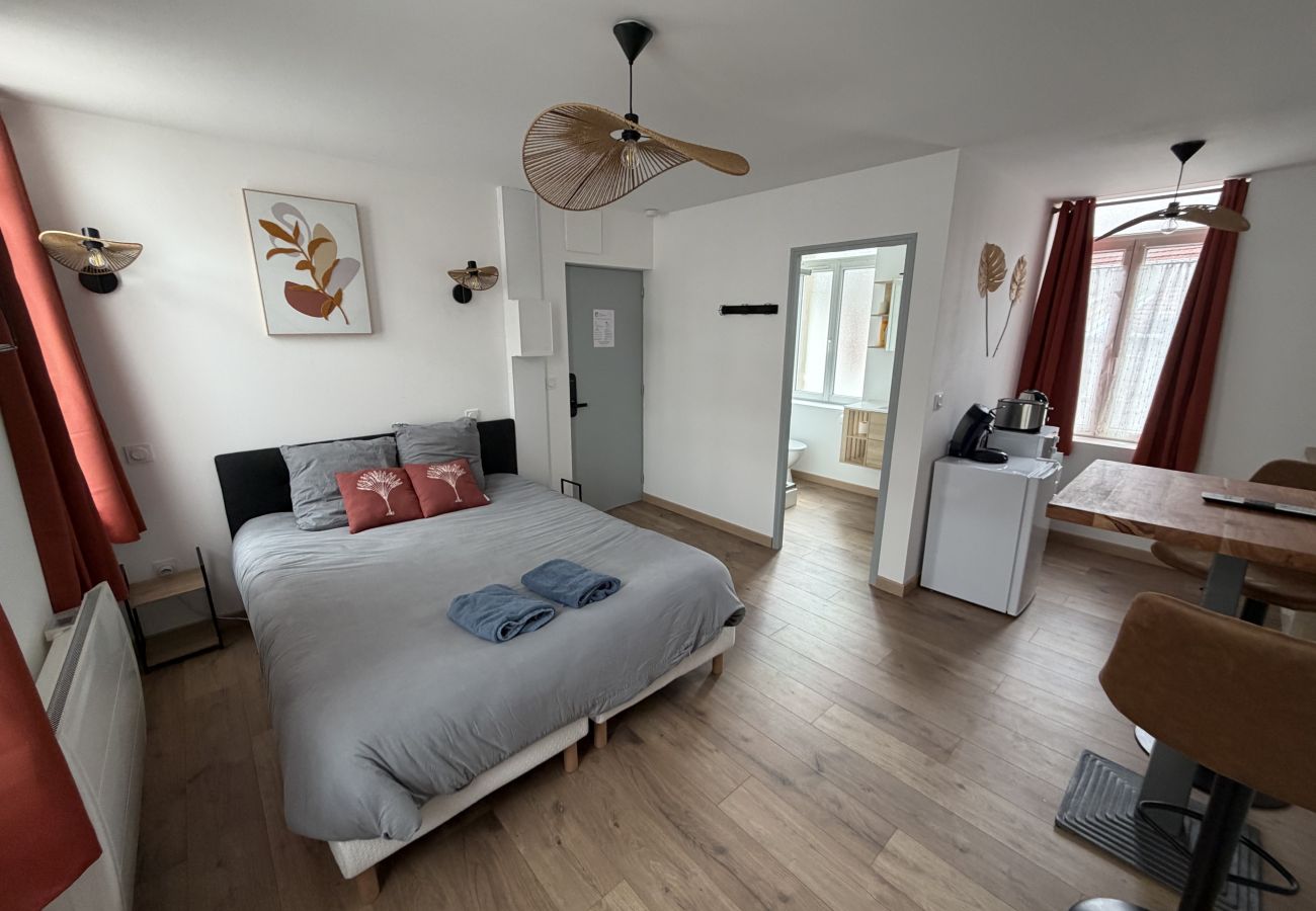 Studio in Ecuires - Le Nid Automnale