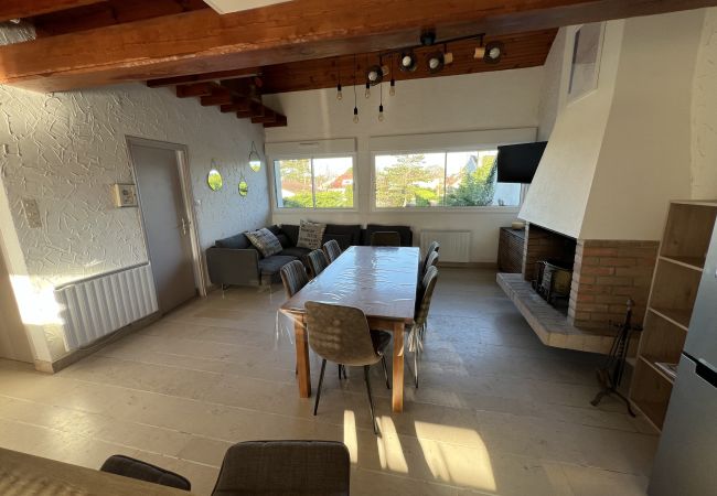 Casa en Cucq - Chez Pape & Mame : Stella-Plage, Maison 10-12 Pers Casa en Cucq - Chez Pape & Mame : Stella-Plage, Maison 10-12 Pers