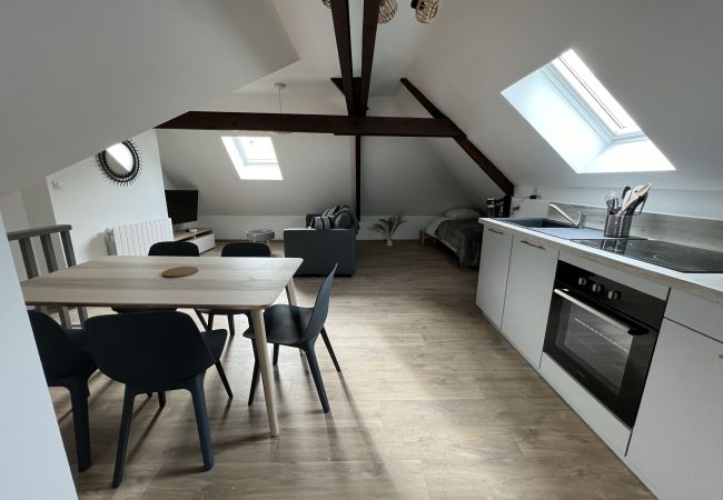 Appartement à Boulogne-sur-Mer - Sous les Toits - Appart Familial 5p, Centre-ville Appartement à Boulogne-sur-Mer - Sous les Toits - Appart Familial 5p, Centre-ville