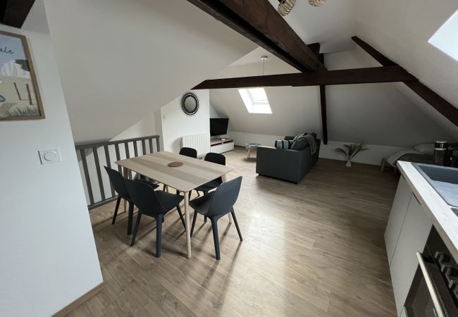 Appartement à Boulogne-sur-Mer - Sous les Toits - Appart Familial 5p, Centre-ville Appartement à Boulogne-sur-Mer - Sous les Toits - Appart Familial 5p, Centre-ville