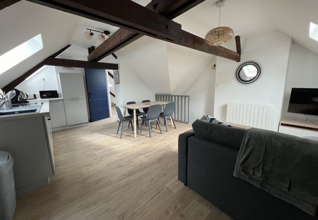 Appartement à Boulogne-sur-Mer - Sous les Toits - Appart Familial 5p, Centre-ville Appartement à Boulogne-sur-Mer - Sous les Toits - Appart Familial 5p, Centre-ville