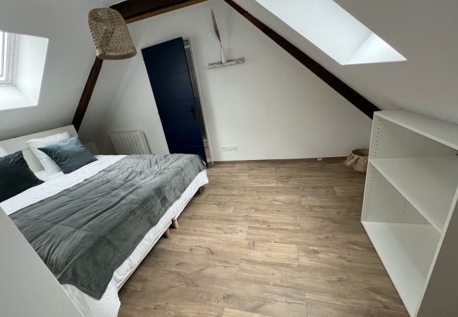 Appartement à Boulogne-sur-Mer - Sous les Toits - Appart Familial 5p, Centre-ville Appartement à Boulogne-sur-Mer - Sous les Toits - Appart Familial 5p, Centre-ville