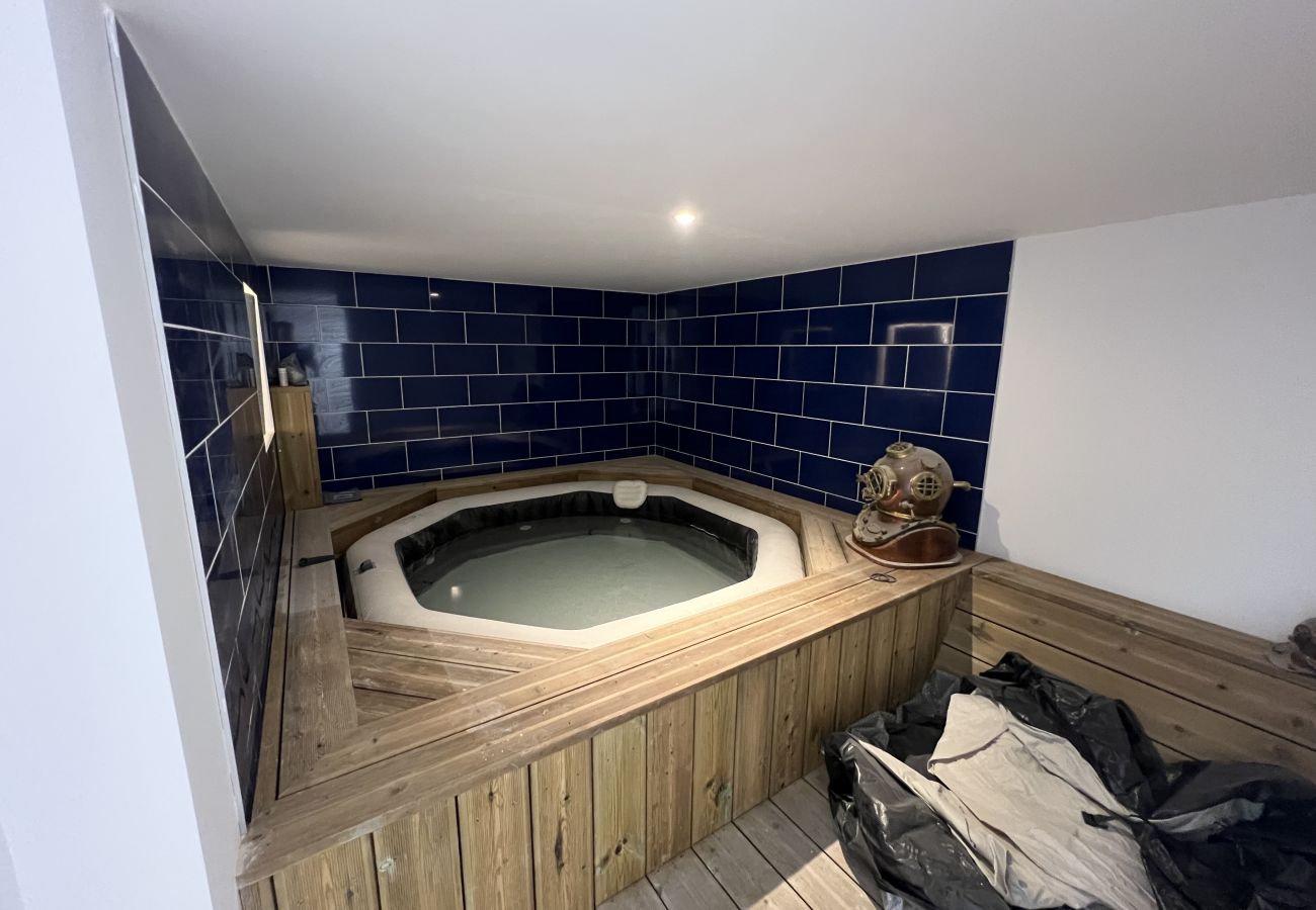 Appartement à Boulogne-sur-Mer - Sous la mer : 4-6 pers, terrasse, spa
