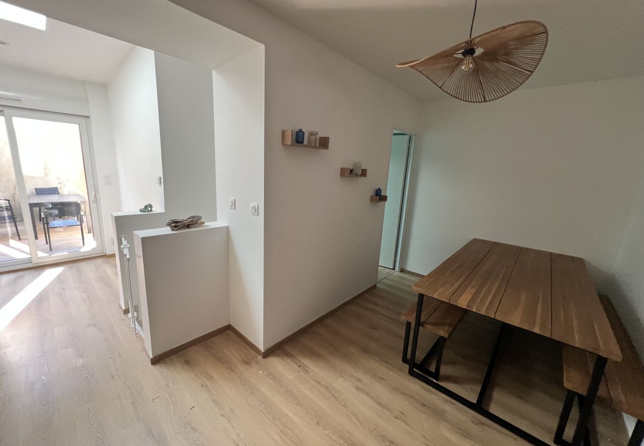 Appartement à Boulogne-sur-Mer - Sous la mer : 4-6 pers, terrasse, spa
