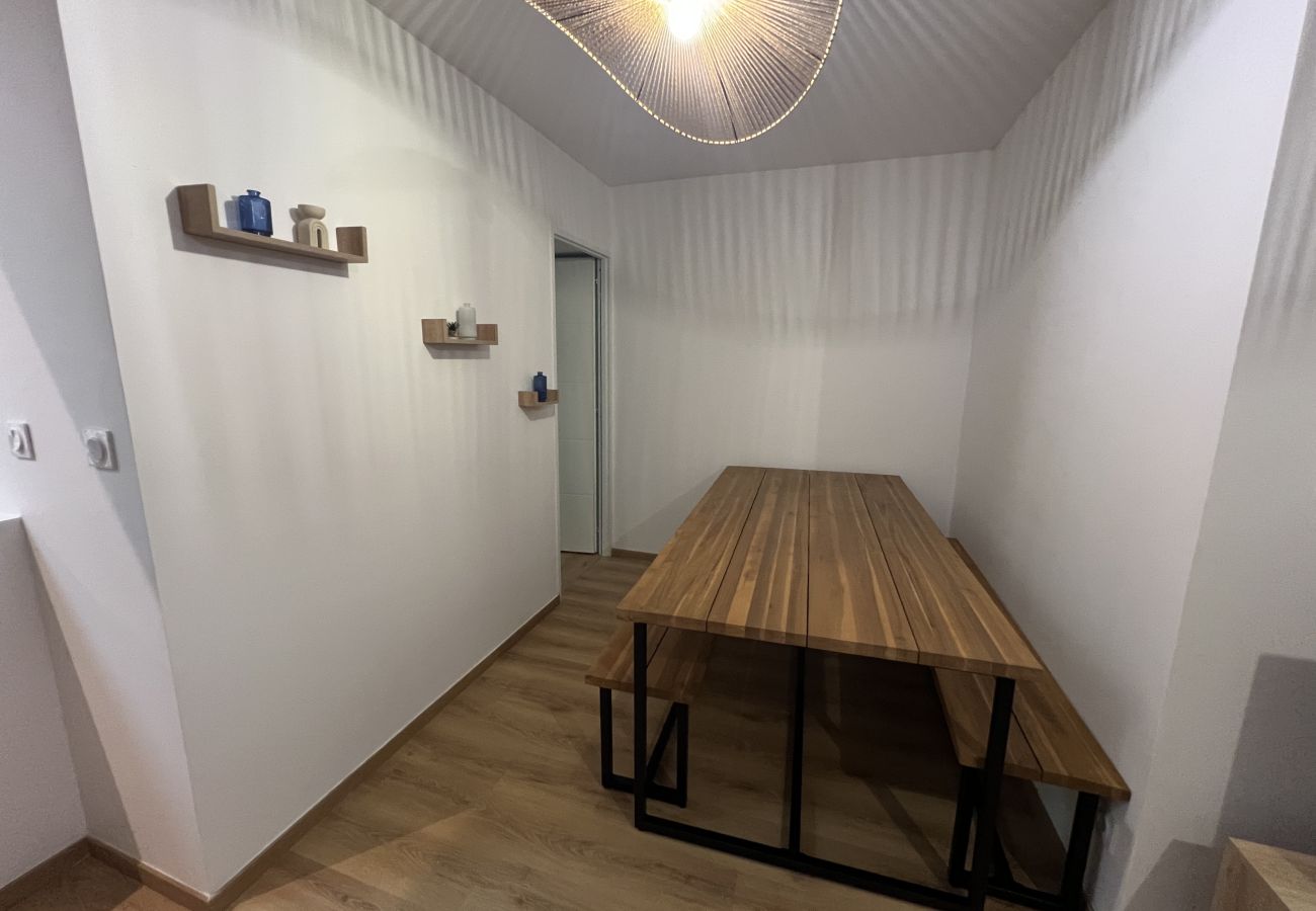 Appartement à Boulogne-sur-Mer - Sous la mer : 4-6 pers, terrasse, spa