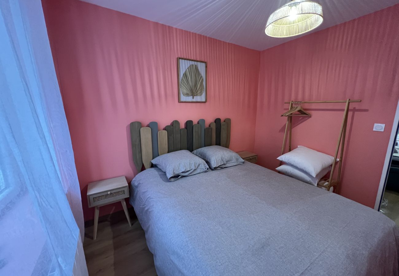 Appartement à Boulogne-sur-Mer - Sous la mer : 4-6 pers, terrasse, spa